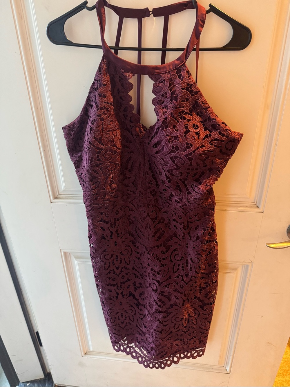 Guess, Women’s Lace Halter Cocktail Dress - Deep Plum